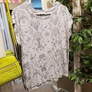 Rose + Olive Gray Tapestry T-Shirt Size L